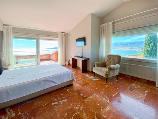 Villa de luxe avec vue panoramique sur la mer à Llançà