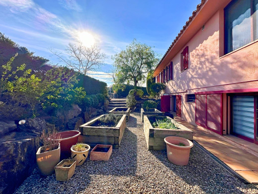 Villa de luxe avec piscine au Golf de Torremirona, Navata