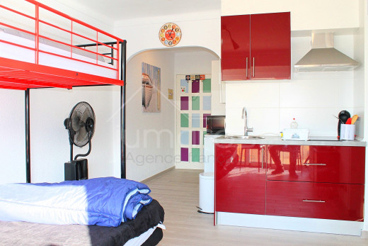 Appartement meublé avec terrasse très proche plage