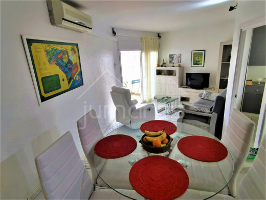 Bel appartement avec amarre privée, débarras et parking