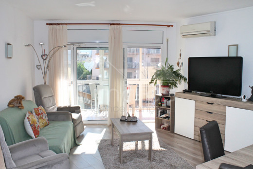 Appartement ensoleillé à 3 minutes de la plage avec parking