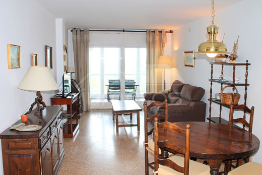 Duplex avec vue sur la mer et le canal