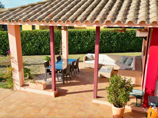 Villa de luxe avec piscine au Golf de Torremirona, Navata