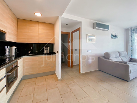 Appartement de standing vue canal avec grande terrasse et parking à Roses