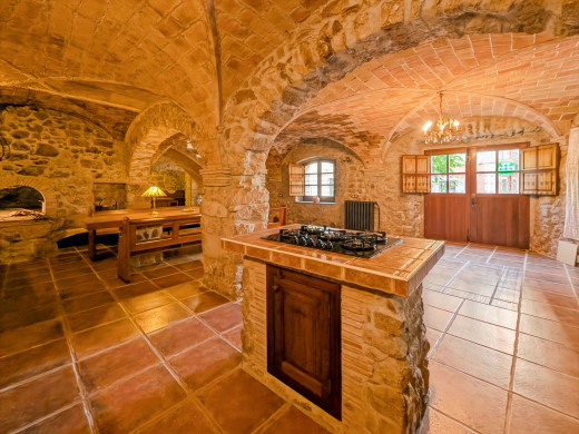 Restored house dating from 1740 in Agullana, near France