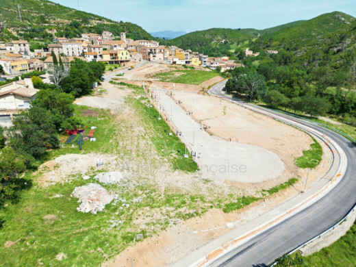 Terrain constructible à Biure, 303 m2