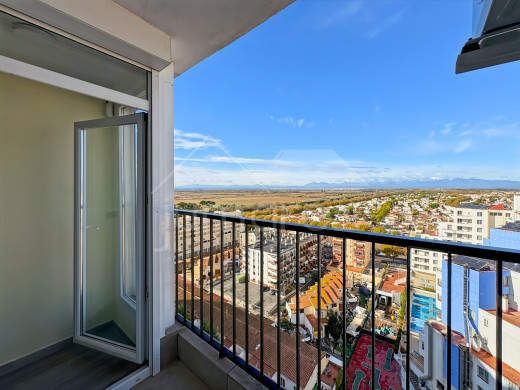 Renovated studio on the top floor near the beach in Empuriabrava