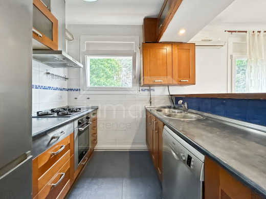 Helle Wohnung mit Meerblick in Roses
