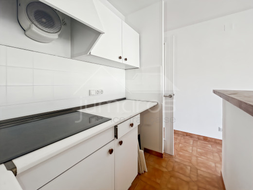Grand appartement à Gran Reserva, à 300m de la plage, parking privé