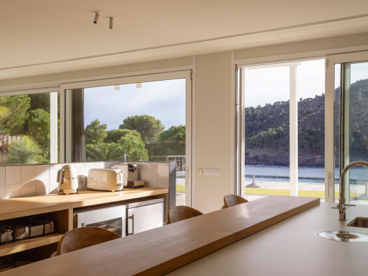 Villa de luxe en première ligne de mer à Colera
