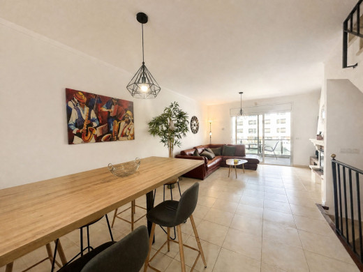 Casa con amarre privado de 12 x 4,6 m en Empuriabrava, con licencia turística