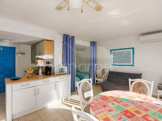 Apartamento a 50m de la playa con piscina comunitaria