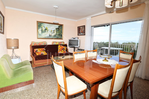 Appartement vue mer à pied de la plage d'Almadrava