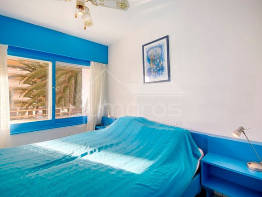 Apartamento a 50m de la playa con piscina comunitaria