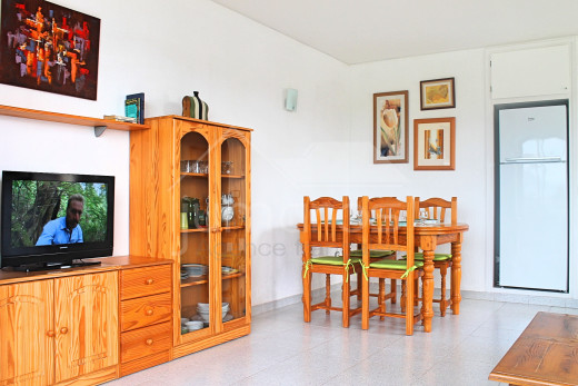 Apartamento vistas mar y montaña cerca de la playa con parking