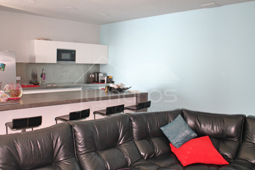 Villa de 4 habitaciones, piscina con vistas al mar y garaje