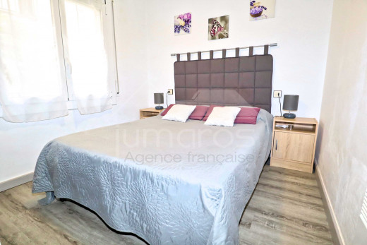Appartement avec piscine et parking privé