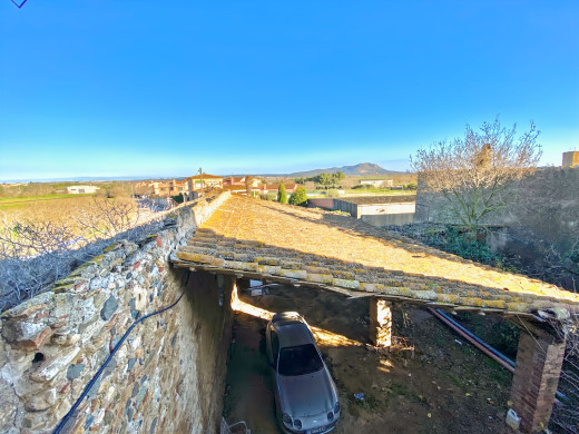 Maison historique à rénover à La Tallada d'Empordà