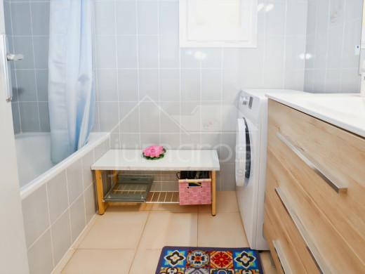 Appartement centre de Roses et 100 mètres de la plage