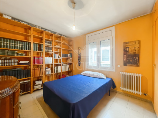 Penthouse avec grande terrasse et vue, à Figueres