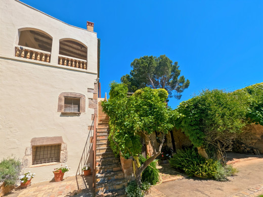 Historic Mas in Garrigàs, Costa Brava