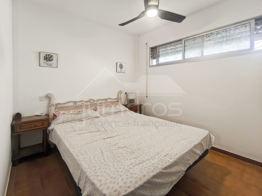 Canal view flat with terrace in Empuriabrava
