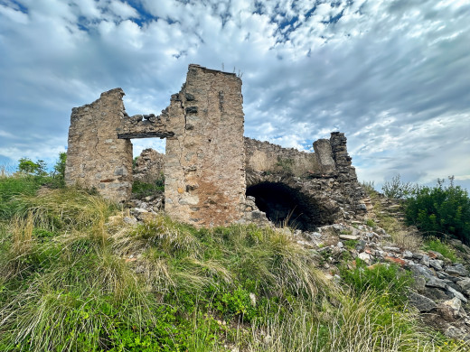 221-hectare estate in Sant Llorenç de la Muga, for sale in the Girona countryside