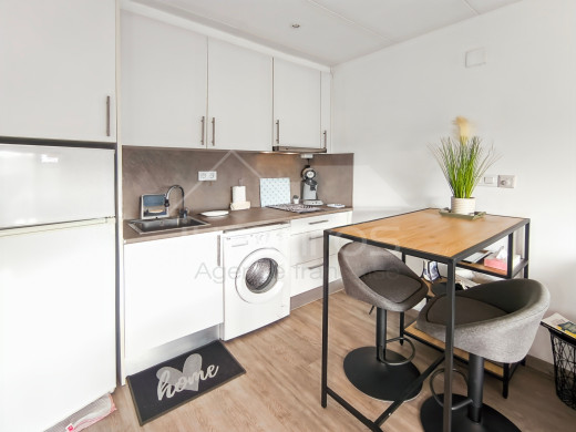 Renovated studio with canal views in Empuriabrava