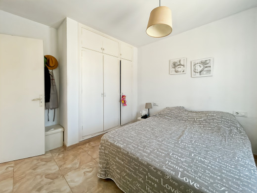 Casa, 4 dormitorios con piscina y garaje