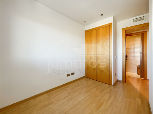 Appartement au canal avec piscine et parking privé à Roses