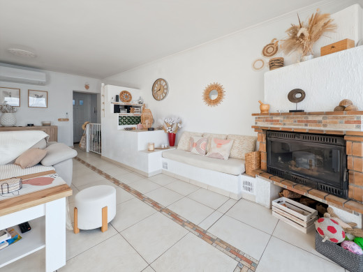 House in Roses-Canyelles, 180° panoramic sea view with swimming pool and private garage