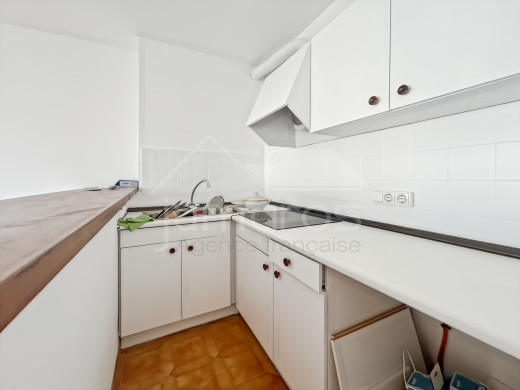 Grand appartement à Gran Reserva, à 300m de la plage, parking privé