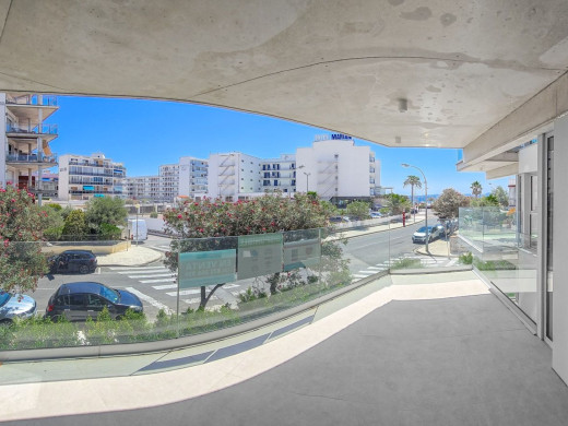 Edificio de nueva construcción con apartamentos a partir de 480.000 € en Roses.