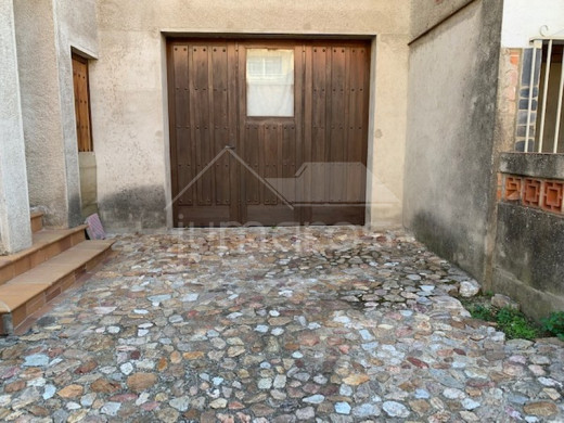 Maison avec 3 chambres plus terrain constructible