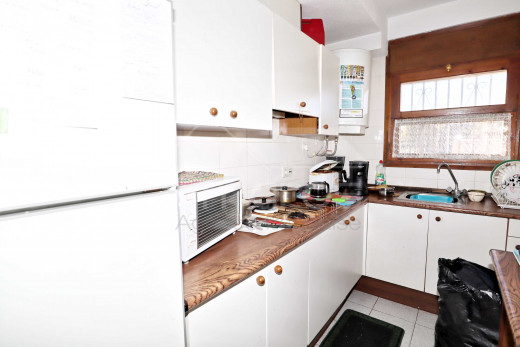 Appartement 2 chambres avec grande terrasse et garage fermé