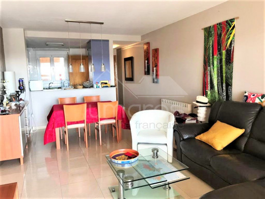 Apartment with canal views, community pool and parking