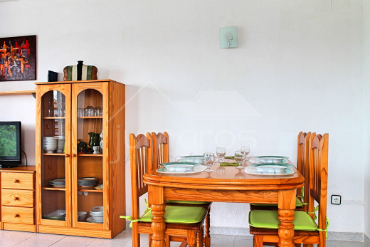 Apartamento vistas mar y montaña cerca de la playa con parking