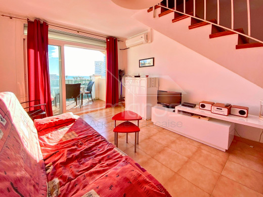 Piso con vistas al mar y parking privado en Empuriabrava