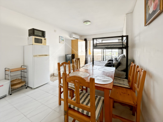 Estudio en Empuriabrava a 100m de la playa con licencia turística