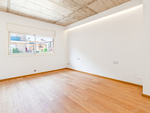 Grande maison neuve avec ascenseur au cœur de Figueres