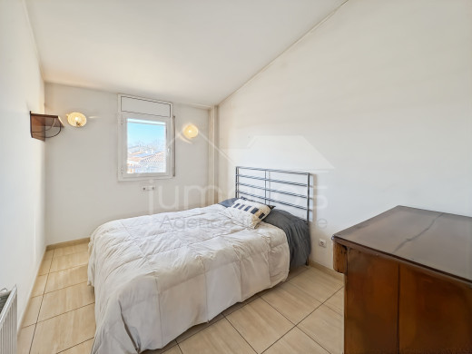 Maison en vente à Empuriabrava avec jardin et garage