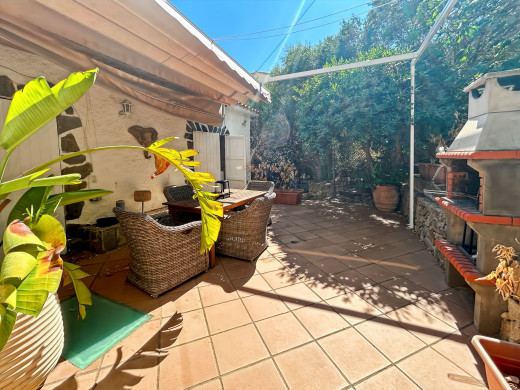 Maison avec vue mer et licence touristique à Llançà