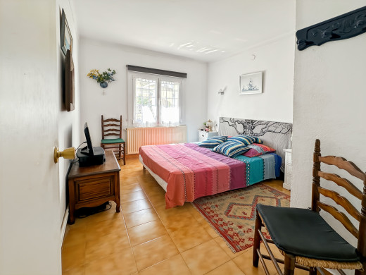 Maison à 100 m de la plage de Riells, avec jardin et terrasses