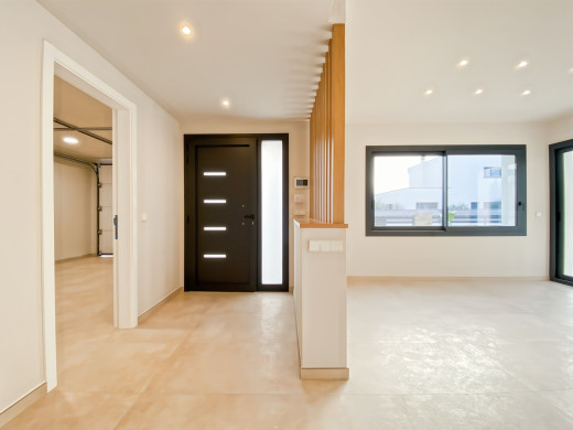Maison à étrenner avec garage et piscine à Roses, Costa Brava
