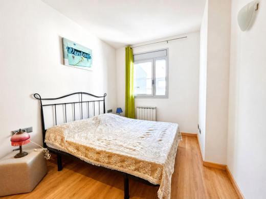 Appartement centre de Roses avec parking, débarras et licence touristique