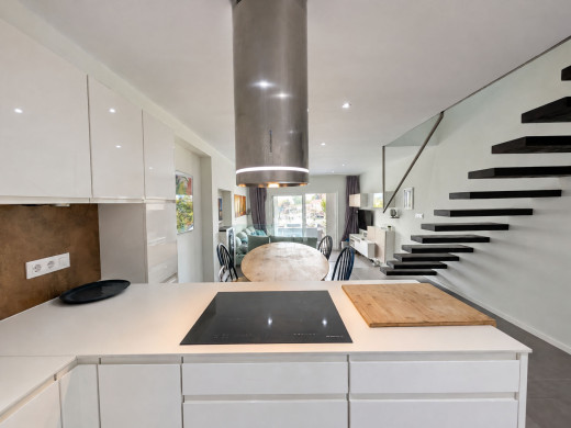 Maison rénovée avec prestations haut de gamme et amarre privée à Santa Margarita