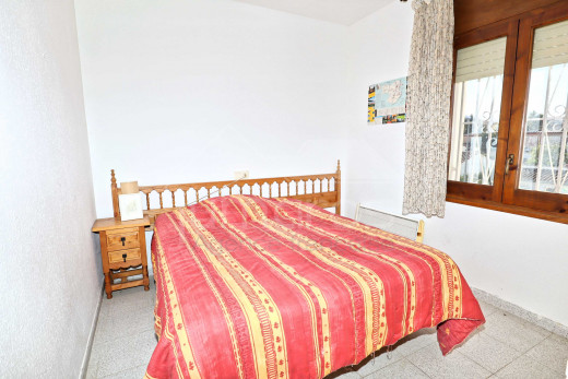Appartement 2 chambres avec grande terrasse et garage fermé