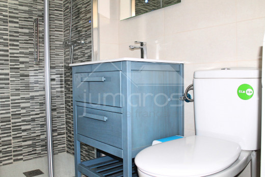 Appartement meublé avec terrasse très proche plage