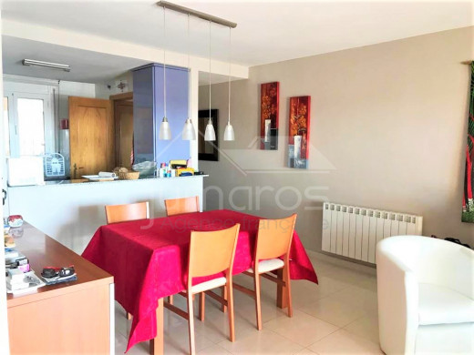 Apartment with canal views, community pool and parking
