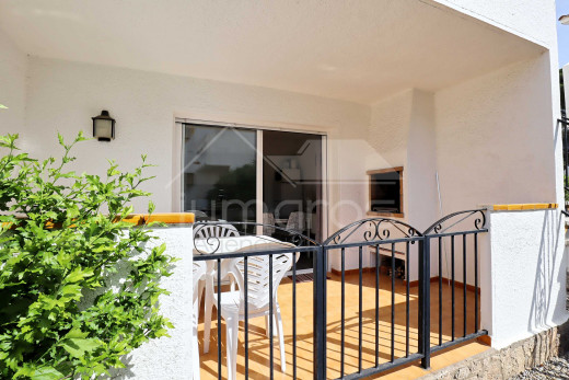 Appartement avec piscine et parking privé